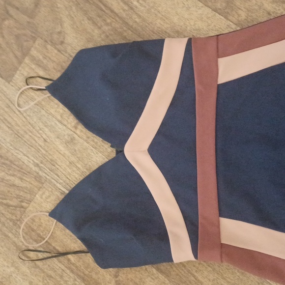 Windsor dress size medium - Picture 3 of 7